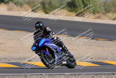 media/Oct-08-2022-SoCal Trackdays (Sat) [[1fc3beec89]]/Turn 10 (945am)/